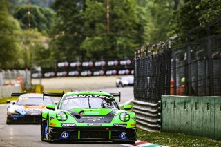 #54 - Dinamic GT Huber Racing - Christian ENGELHART - Ayhancan GÜVEN - Sven MÜLLER - Porsche 911 GT3 R (992) - PRO, FGTWC, Race
