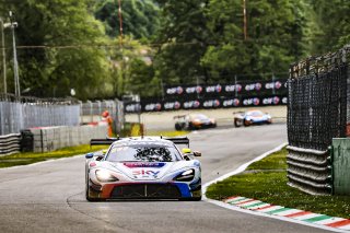 #93 - Sky Tempesta Racing - Chris FROGGATT - Eddie CHEEVER - Jonathan HUI - McLaren 720S GT3 EVO - BRONZE, FGTWC, Race
