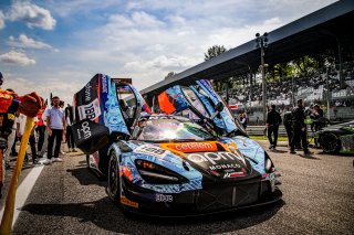 #188 - Garage 59 - Miguel RAMOS - Louis PRETTE - Henrique CHAVES - McLaren 720S GT3 EVO - BRONZE, FGTWC, Grid Walk
