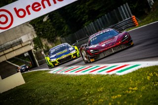 #5 - Optimum Motorsport - Sam DE HAAN - Charles FAGG - Dean MACDONALD - McLaren 720S GT3 EVO - GOLD, FGTWC, Race
