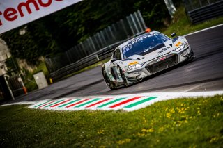 #26 - Sainteloc Junior Team - Paul EVRARD - Erwan BASTARD - Gregoire DEMOUSTIER - Audi R8 LMS GT3 EVO II - SILVER, FGTWC, Race
