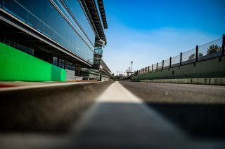 Ambiance, Track Walk
