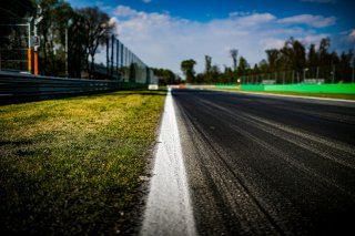Ambiance, Track Walk
