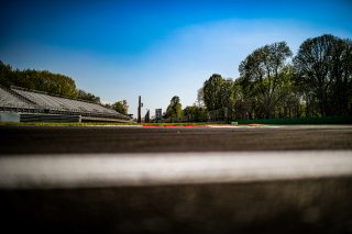 Ambiance, Track Walk
