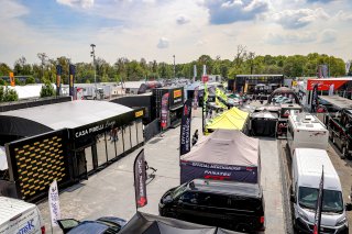 Ambiance, Paddock
