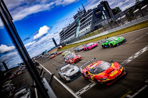 #51 - AF Corse - Francorchamps Motors - Alessio ROVERA - Robert SHWARTZMAN - Nicklas NIELSEN - Ferrari 296 GT3 - PRO, FGTWC, Race, Start
 | © SRO - TWENTY-ONE CREATION | Jules Benichou