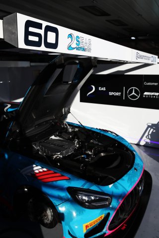 #60 - 2 Seas Motorsport - Mercedes-AMG GT3 EVO
