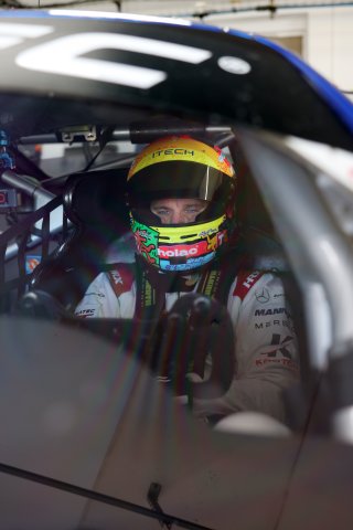 #77 - Haupt Racing Team - Mercedes-AMG GT3 EVO
