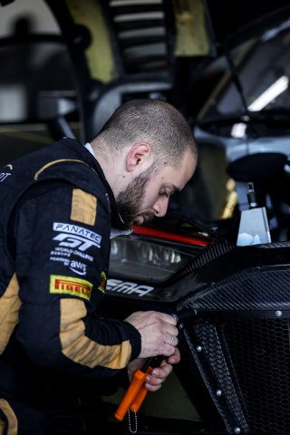 Mechanics at Paul Ricard
