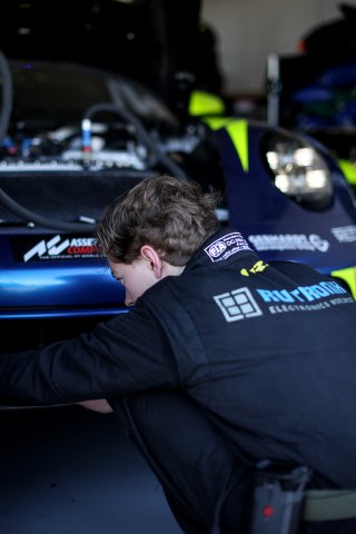 Rutronik Racing - Porsche 911 GT3 R (992)
