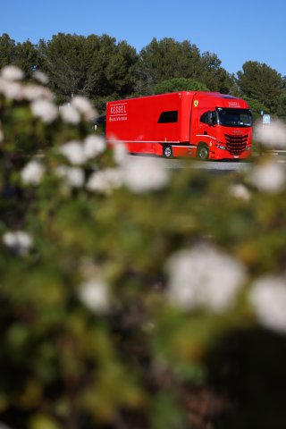 Teams arriving at Paul Ricard
