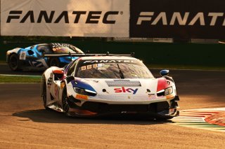 #93 - Sky Tempesta Racing - Christopher FROGGATT - Jonathan HUI - Eddie CHEEVER - Ferrari 296 GT3 