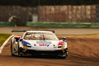 #93 - Sky Tempesta Racing - Christopher FROGGATT - Jonathan HUI - Eddie CHEEVER - Ferrari 296 GT3 