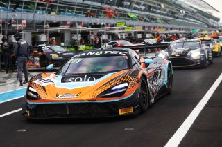 #27 - Optimum Motorsport - Mark RADCLIFFE - Fran RUEDA - Rob BELL - McLaren 720S GT3 EVO 