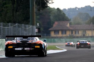 #27 - Optimum Motorsport - Mark RADCLIFFE - Fran RUEDA - Rob BELL - McLaren 720S GT3 EVO 