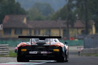 #27 - Optimum Motorsport - Mark RADCLIFFE - Fran RUEDA - Rob BELL - McLaren 720S GT3 EVO 