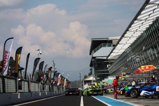 #19 - GRT - Grasser Racing Team - Mateo LLARENA - Baptise MOULIN - Artem PETROV - Lamborghini Huracan GT3 EVO2 
