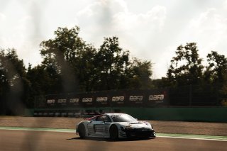 #25 - Sainteloc Racing - Paul EVRARD - Gilles MAGNUS - Jim PLA - Audi R8 LMS GT3 EVO II 
