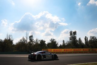 #26 - Sainteloc Racing - Ivan KLYMENKO - Ezequiel PEREZ COMPANC - Audi R8 LMS GT3 EVO II 