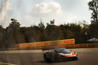 #27 - Optimum Motorsport - Mark RADCLIFFE - Fran RUEDA - Rob BELL - McLaren 720S GT3 EVO 