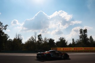 #27 - Optimum Motorsport - Mark RADCLIFFE - Fran RUEDA - Rob BELL - McLaren 720S GT3 EVO 