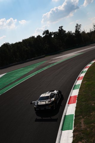#77 - Haupt Racing Team - Arjun MAINI - Jusuf OWEGA - Michele BERETTA - Mercedes-AMG GT3 EVO 
