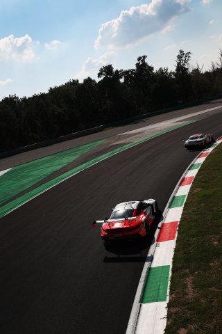 #80 - Lionspeed GP - Patrick KOLB - Bastian BUUS - Michael VERHAGEN - Porsche 911 GT3 R (992) 