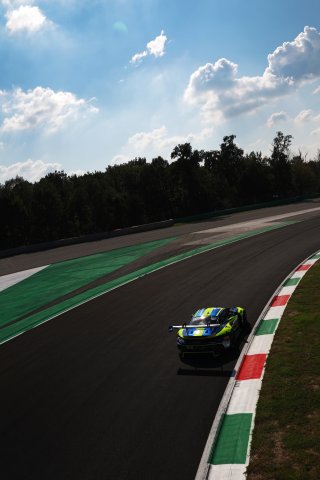 #96 - Rutronik Racing - Patric NIEDERHAUSER - Sven M�LLER - Julien ANDLAUER - Porsche 911 GT3 R (992) 