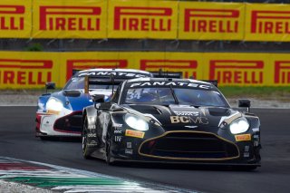 #34 - Walkenhorst Motorsport - David PITTARD - Henrique CHAVES - Valentin HASSE-CLOT - Aston Martin Vantage AMR GT3 EVO