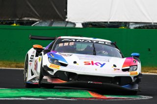 #93 - Sky Tempesta Racing - Christopher FROGGATT - Jonathan HUI - Eddie CHEEVER - Ferrari 296 GT3