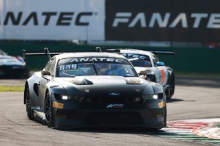 #64 - Proton Competition - Fr�d�ric VERVISCH - Christopher MIES � Dennis OLSEN - Ford Mustang GT3 