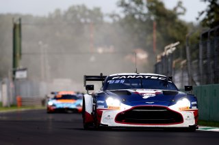 #35 - Walkenhorst Motorsport - Romain LEROUX - Lorcan HANAFIN - Maxime ROBIN - Aston Martin Vantage AMR GT3 EVO