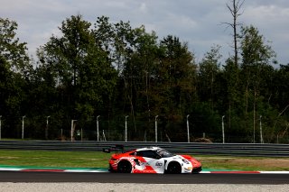 #80 - Lionspeed GP - Patrick KOLB - Bastian BUUS - Michael VERHAGEN - Porsche 911 GT3 R (992)
