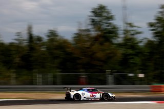 #93 - Sky Tempesta Racing - Christopher FROGGATT - Jonathan HUI - Eddie CHEEVER - Ferrari 296 GT3