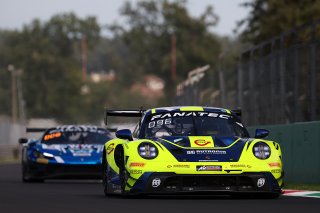 #96 - Rutronik Racing - Patric NIEDERHAUSER - Sven MÜLLER - Julien ANDLAUER - Porsche 911 GT3 R (992)