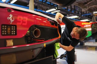 A mechanic works on the car of #93 - Sky Tempesta Racing - Christopher FROGGATT - Jonathan HUI - Eddie CHEEVER - Ferrari 296 GT3 