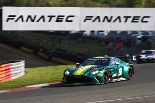 #21  Comtoyou Racing  Matisse LISMONT  James JAKES  Aston Martin Vantage AMR GT3 EVO
