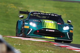 #21  Comtoyou Racing  Matisse LISMONT  James JAKES  Aston Martin Vantage AMR GT3 EVO
