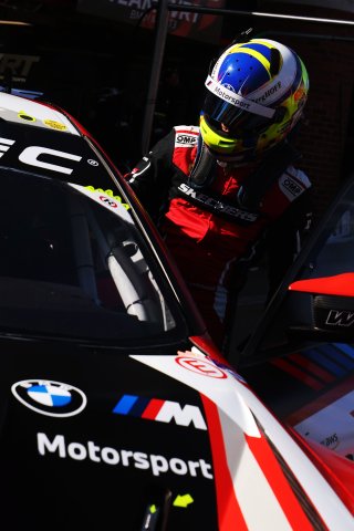 #32  Team WRT  Dries VANTHOOR  BMW M4 GT3
