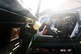 #9 - Boutsen VDS  Jules GOUNON  Maximillian GOTZ - Mercedes-AMG GT3 EVO
