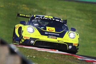 #96 Rutronik Racing  Patric NIEDERHAUSER  Sven MULLER  Porsche 911 GT3 R (992)
