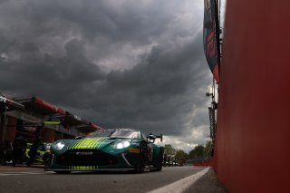 #21  Comtoyou Racing  Matisse LISMONT  James JAKES  Aston Martin Vantage AMR GT3 EVO
