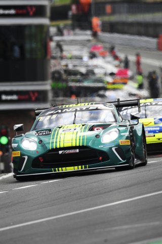 #21  Comtoyou Racing  Matisse LISMONT  James JAKES  Aston Martin Vantage AMR GT3 EVO
