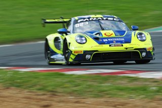 #96 Rutronik Racing  Patric NIEDERHAUSER  Sven MULLER  Porsche 911 GT3 R (992)
