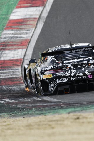 #90  Madpanda Motorsport  Exequiel PEREZ COMPANC  Alexander SIMS - Mercedes-AMG GT3
