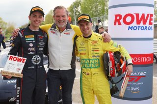 #14  Emil Frey Racing  Ben GREEN  Ferrari 296 GB3, #48  Winward Racing Team MANN-FILTER  Lucas AUER  Mercedes-AMG GT3 EVO

