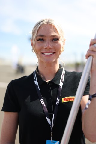 Pirelli
