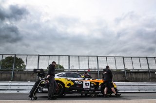#10 - Boutsen VDS - Aurelien PANIS - Cesar GAZEAU - Mercedes-AMG GT3 EVO
