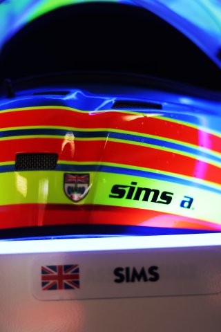 #90  Madpanda Motorsport  Alexander SIMS - Mercedes-AMG GT3
