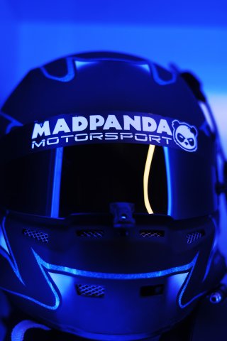 #90  Madpanda Motorsport  Exequiel PEREZ COMPANC - Mercedes-AMG GT3
